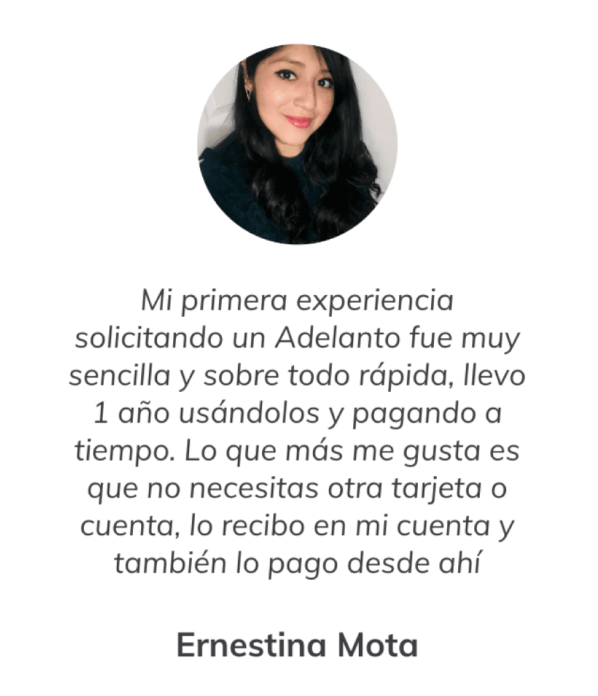Una mujer está parada en círculo con una cita en español.